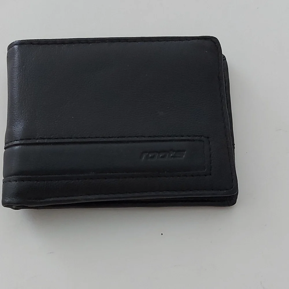 Mens Roots Wallet - Picture 3 of 12